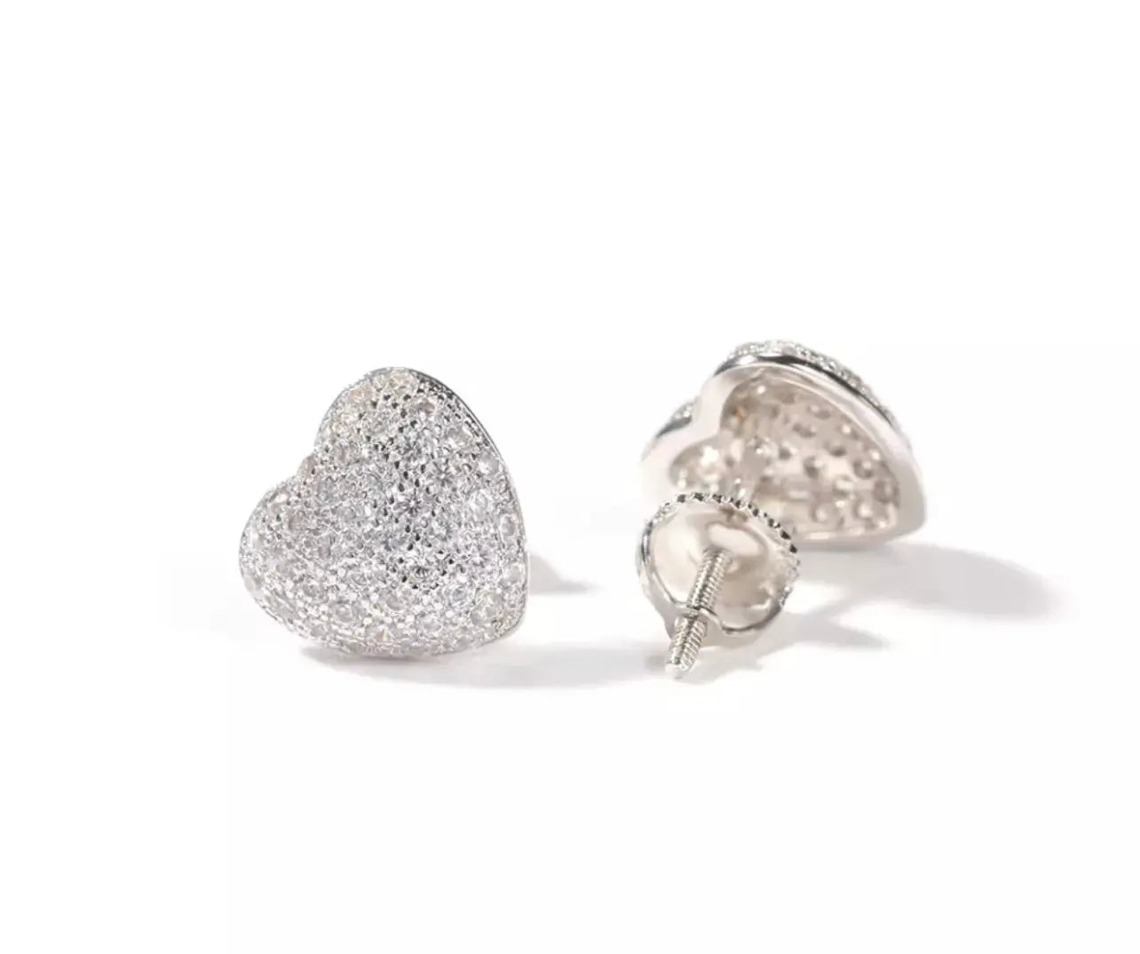 Curve heart stud earrings - BizaarFashionCrush