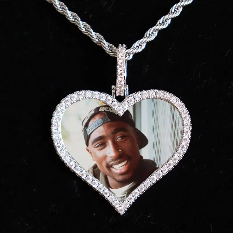 Heart shaped photo medallion - BizaarFashionCrush